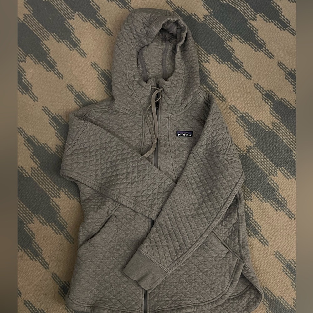 Patagonia Organic Cotton Quilted Gray Hoodie